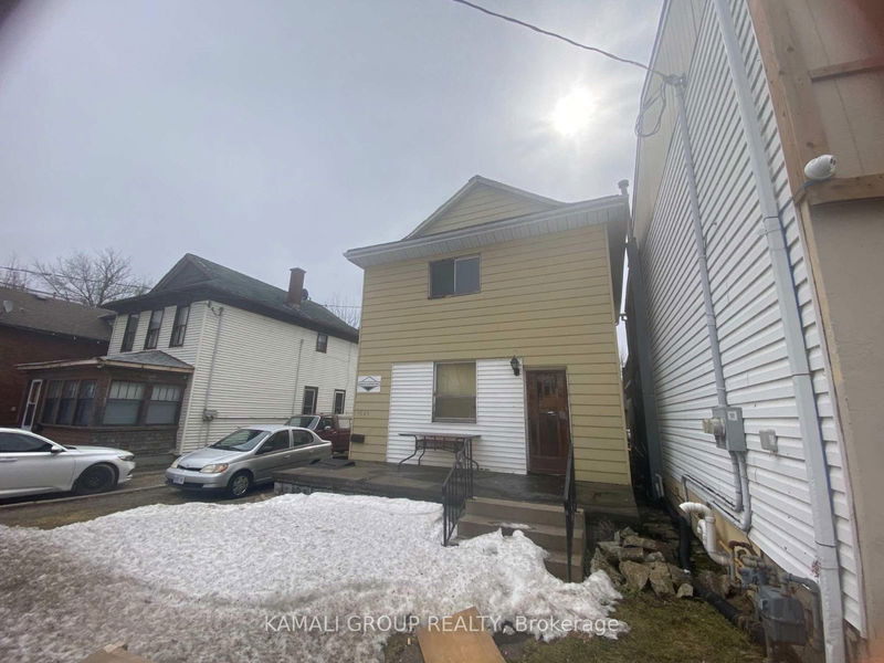 4524 Bridge St  Niagara Falls, L2E 2R7 | Image 1