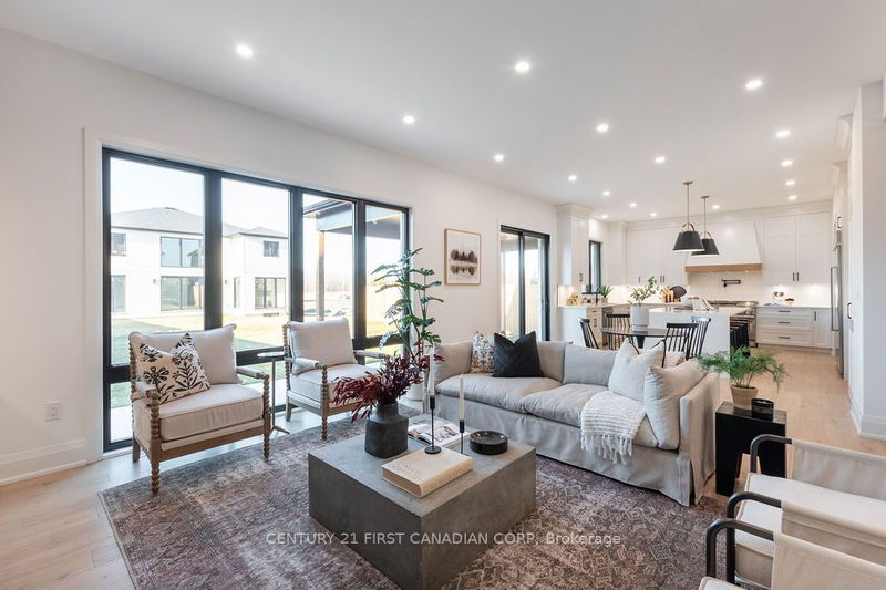 7230 Silver Creek Circ  London, N6P 0G8 | Image 12