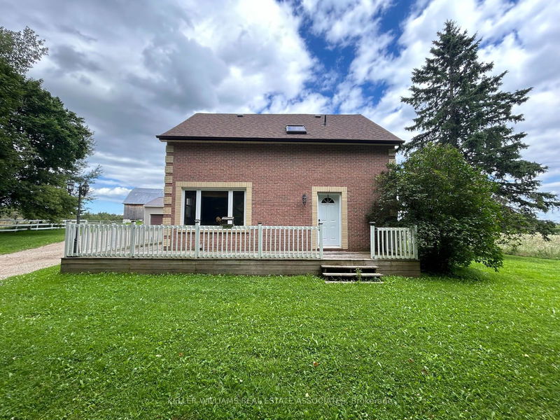 home for lease on 396371 5th Line