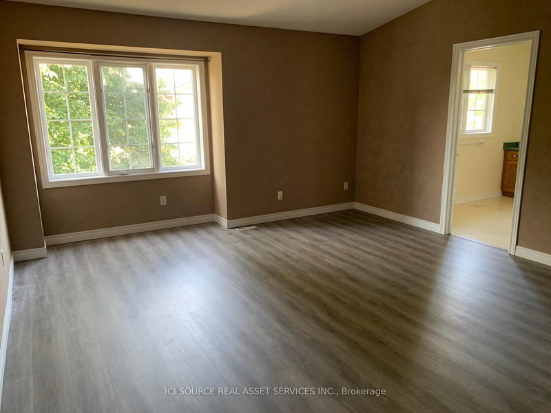 7 - 410 Ambleside Dr, London North, N6G 4Y7 | Image 3