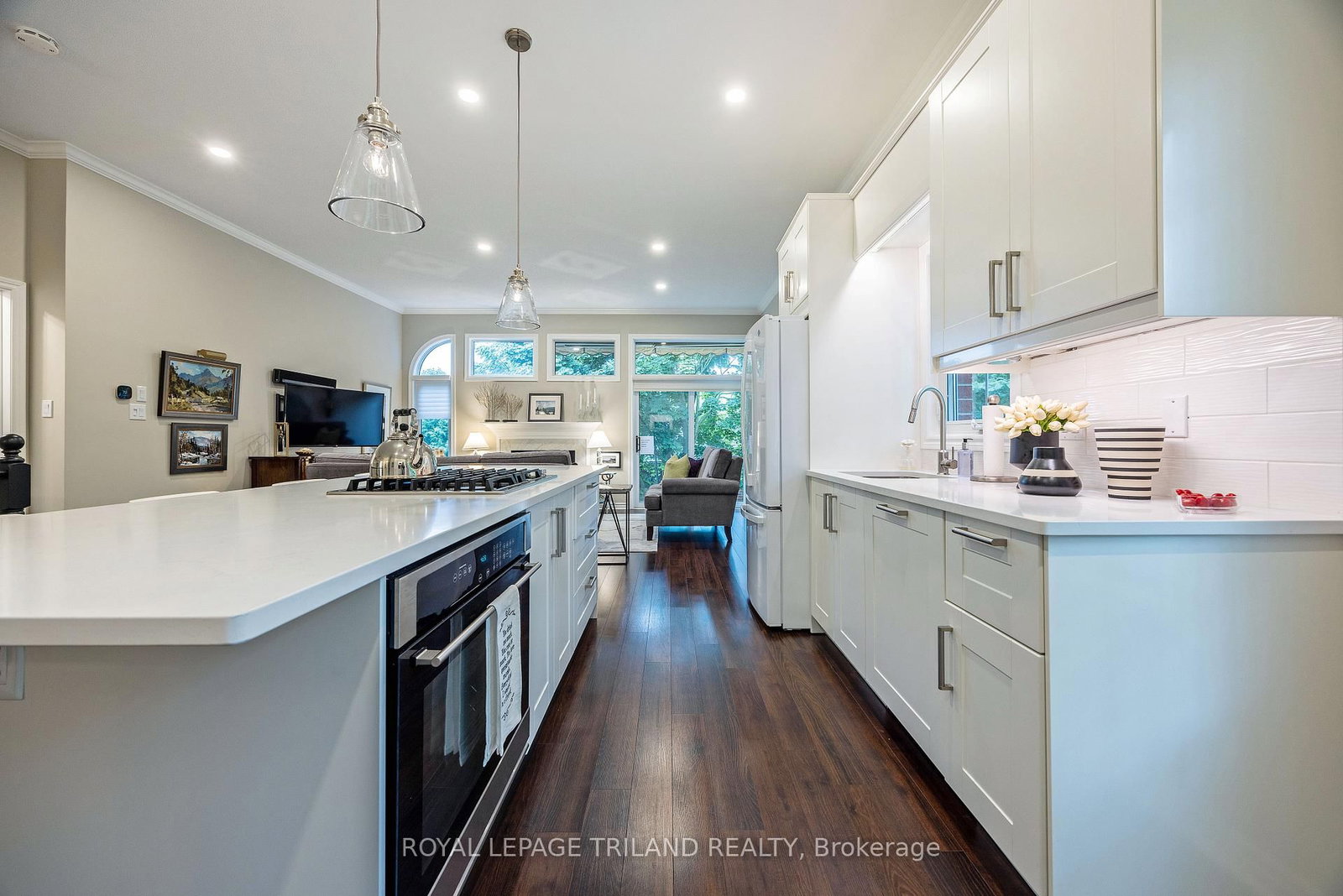Listing Image 13