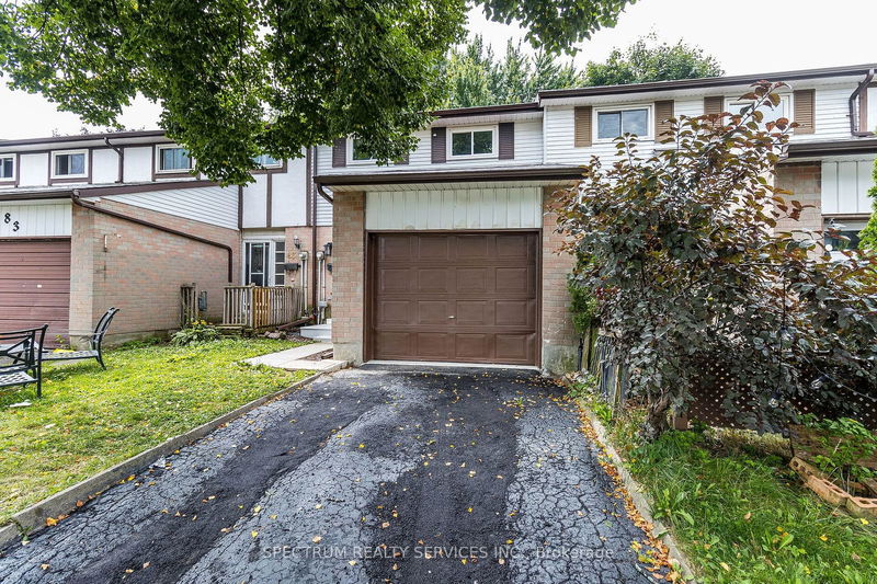 85 Golden Orchard Dr  Hamilton, L9C 6J2 | Image 2