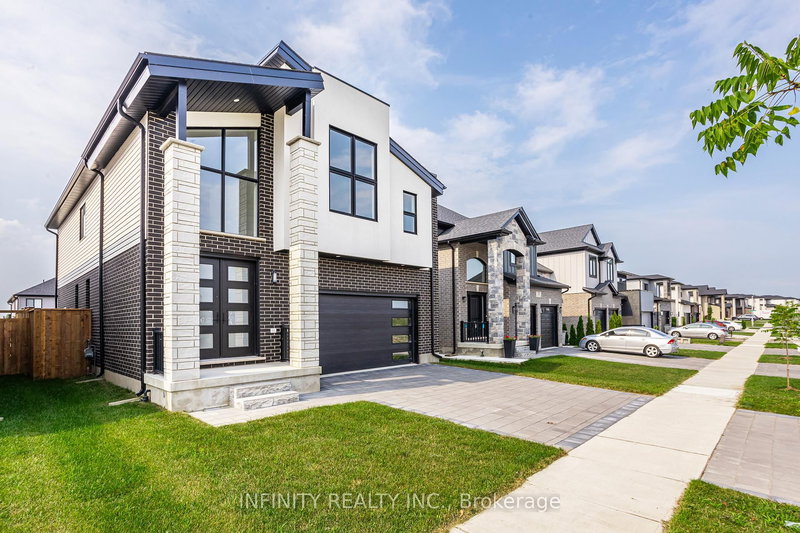 157 Crestview Dr, Middlesex Centre, N0L 1R0 | Image 2