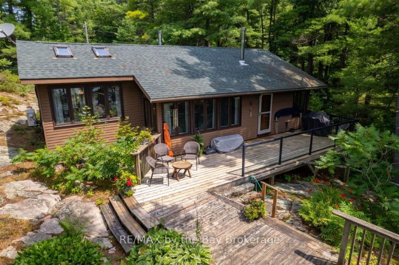 home for sale on 15598 Georgian Bay Shore