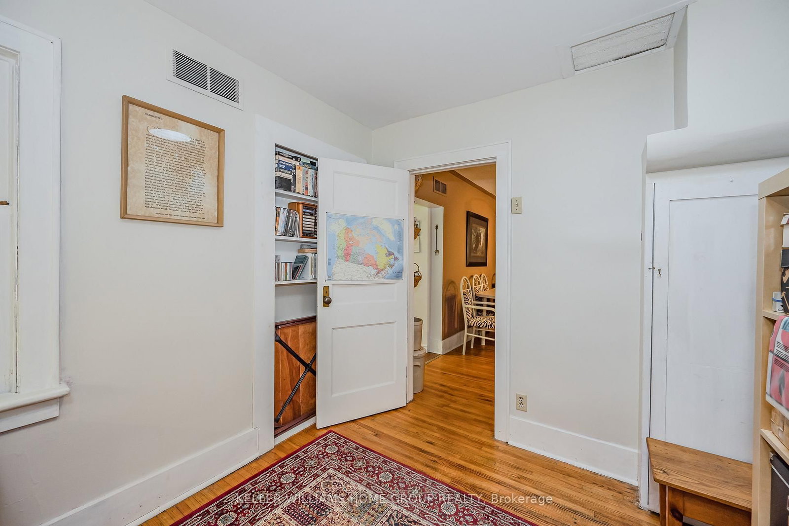 Listing Image 18