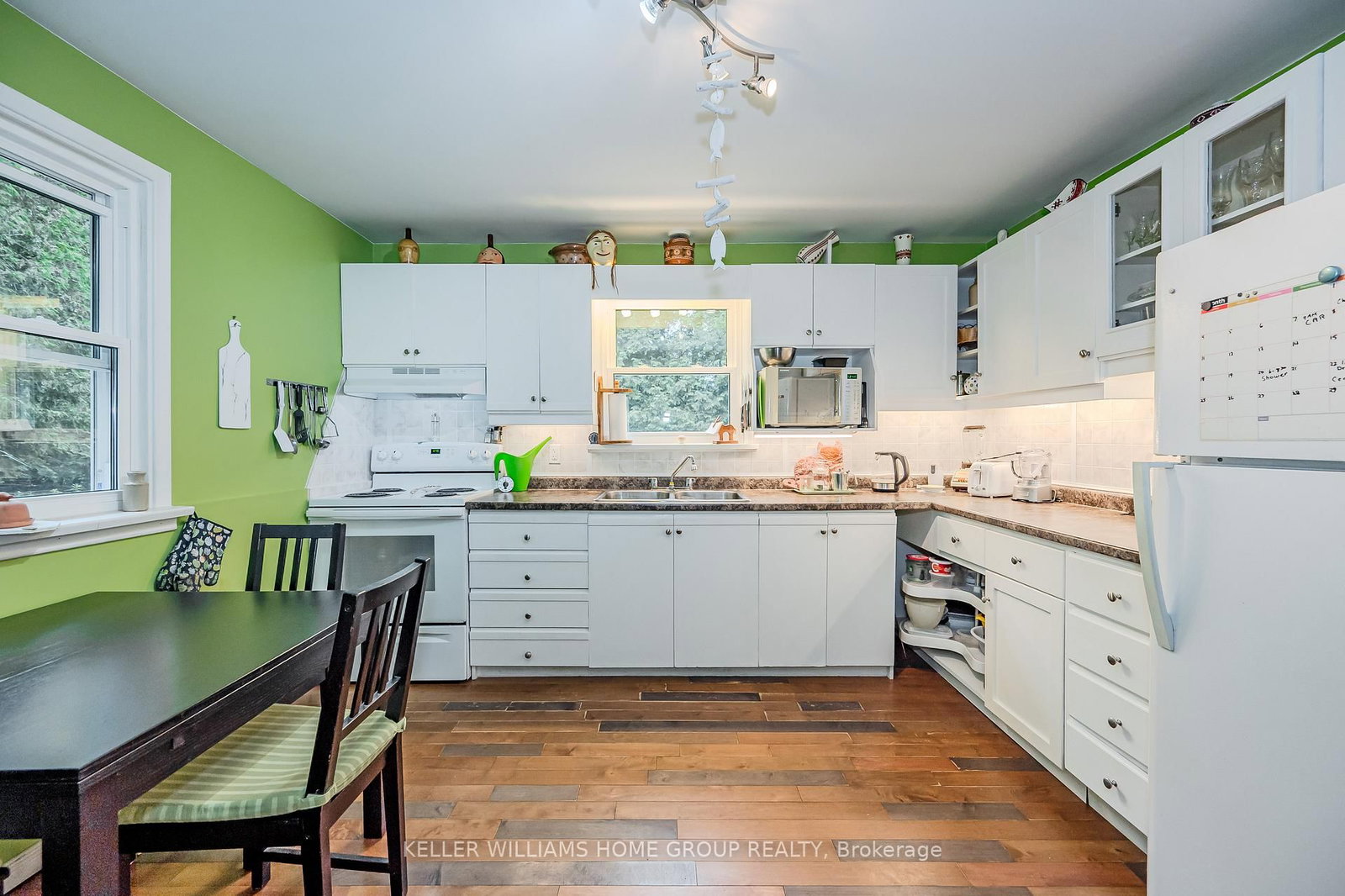 Listing Image 21