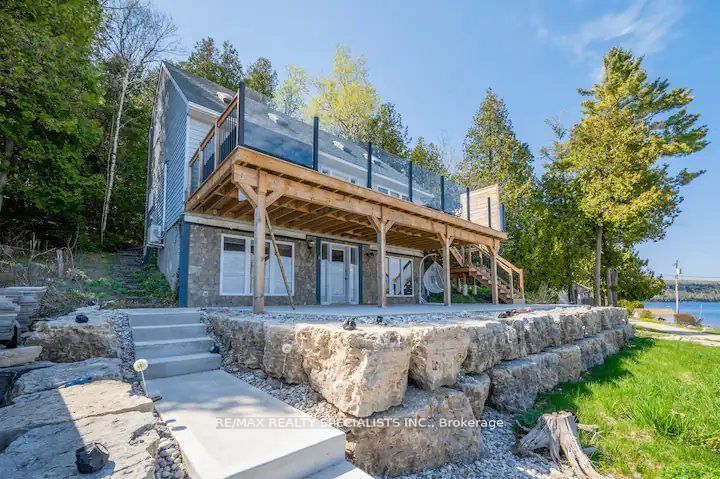 101 North Shore Rd  Northern Bruce Peninsula, N0H 1W0 | Image 2