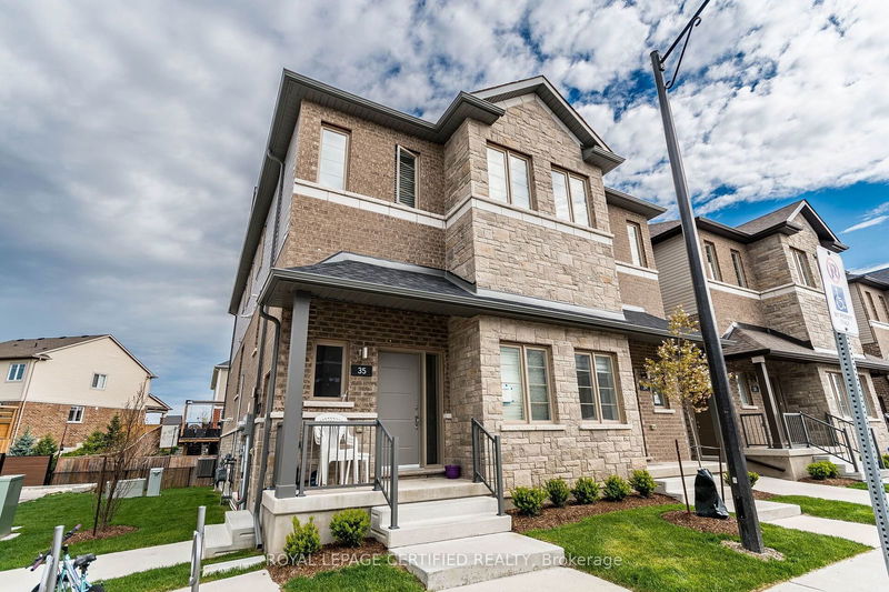  35 - 205 West Oak Tr  Kitchener, N2R 0R9 | Image 1