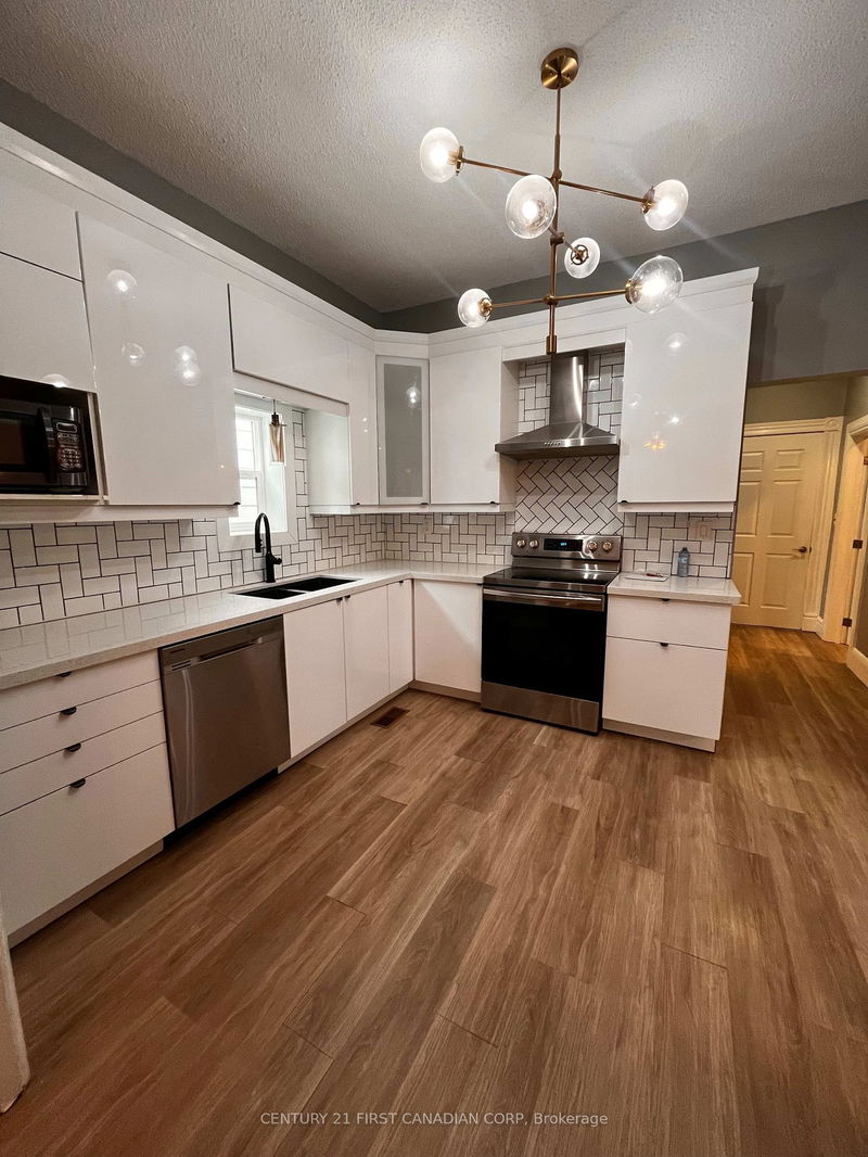 home for lease on 223 Waterloo Street