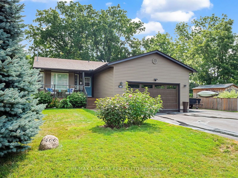 home for sale on 400 North Mill Street