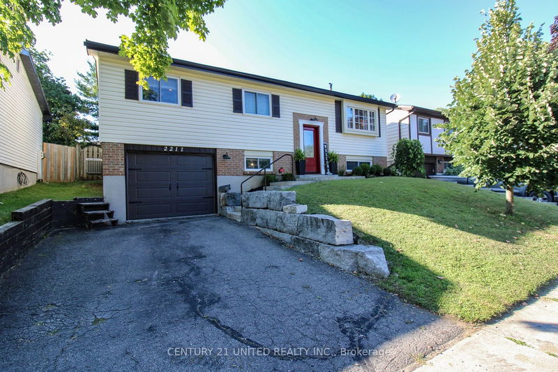 home for sale on 2211 Woodglade Boulevard