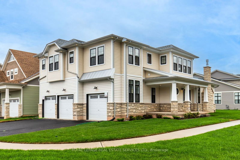 home for lease on 42 Beach Walk Crescent
