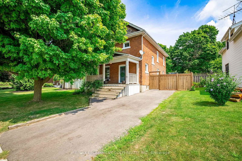 home for sale on 28 Ottawa Street N
