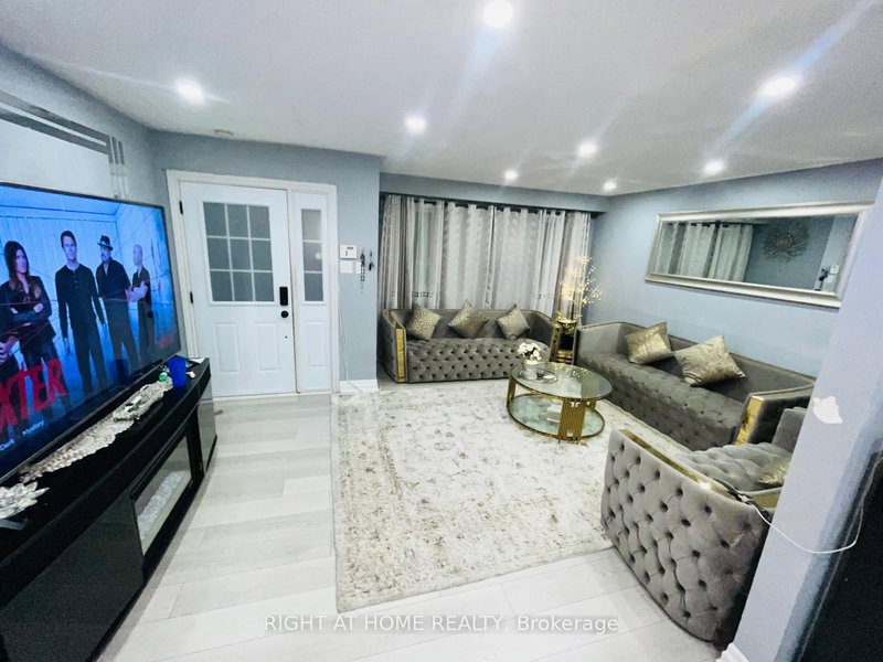 640 Tate Ave, Hamilton, L8H 6L3 | Image 2