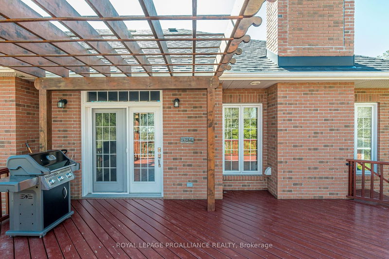 651 Woodland Pl  Kingston, K7L 4V1 | Image 35