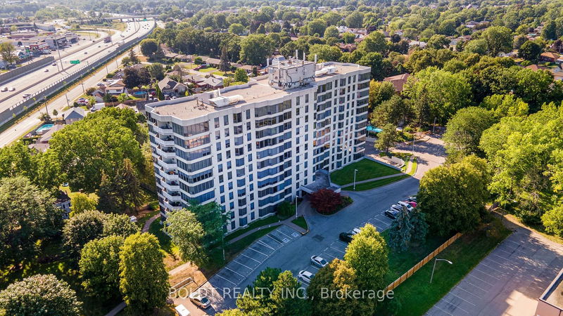 home for sale on 812-81 Scott Street