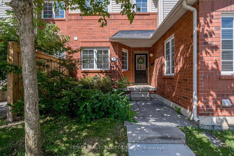  7 - 100 Beddoe Dr  Hamilton, L8P 4Z2 | Image 2