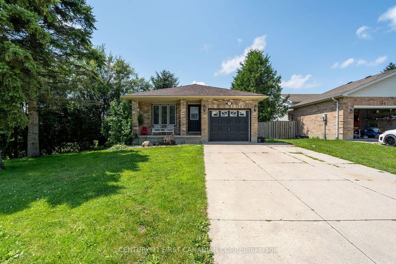 103 Stewart St  North Middlesex, N0M 1A0 | Image 1