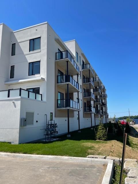 403 - 19B West St, Kawartha Lakes, K9V 1C4 | Image 3