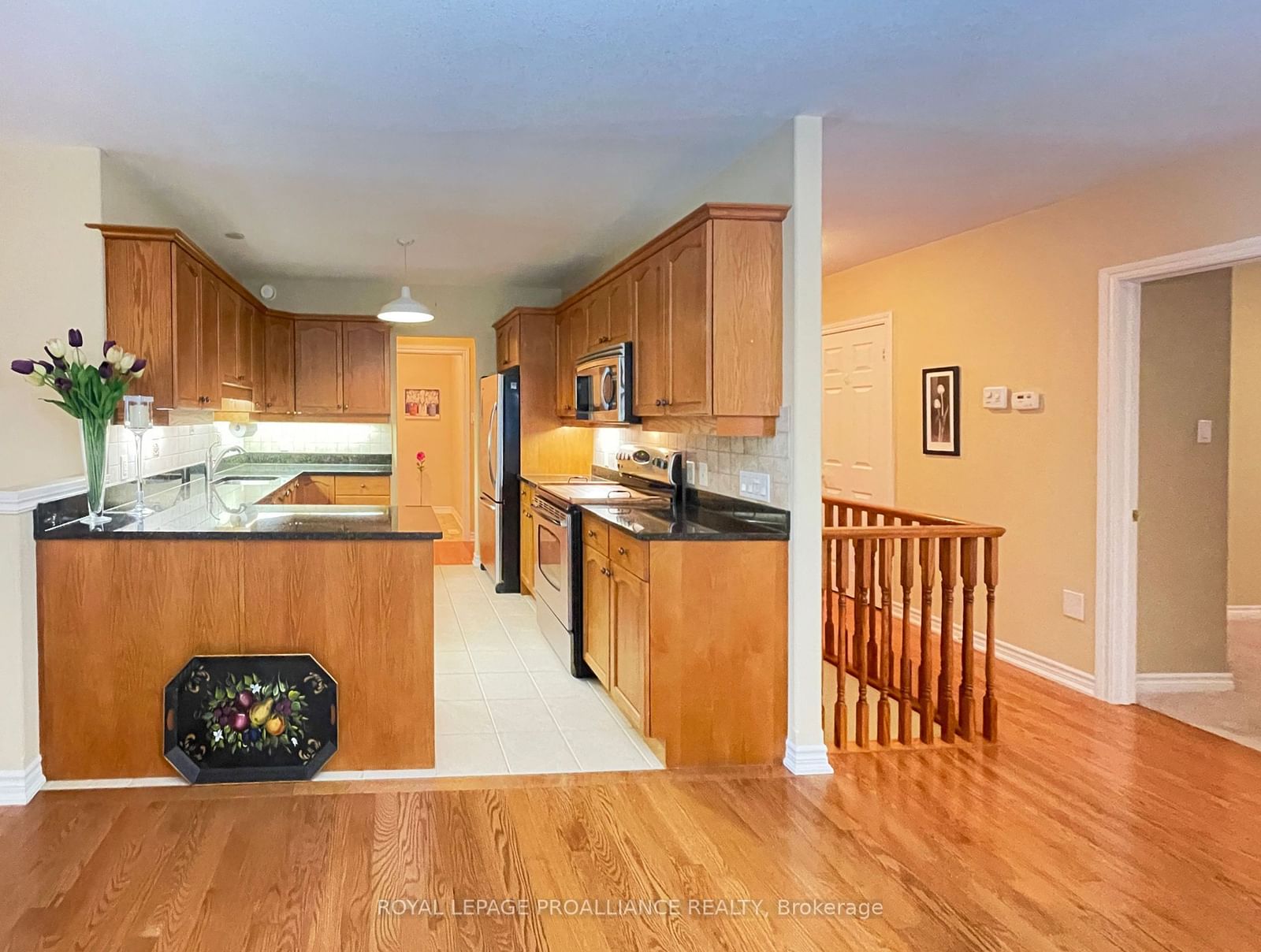 Listing Image 5