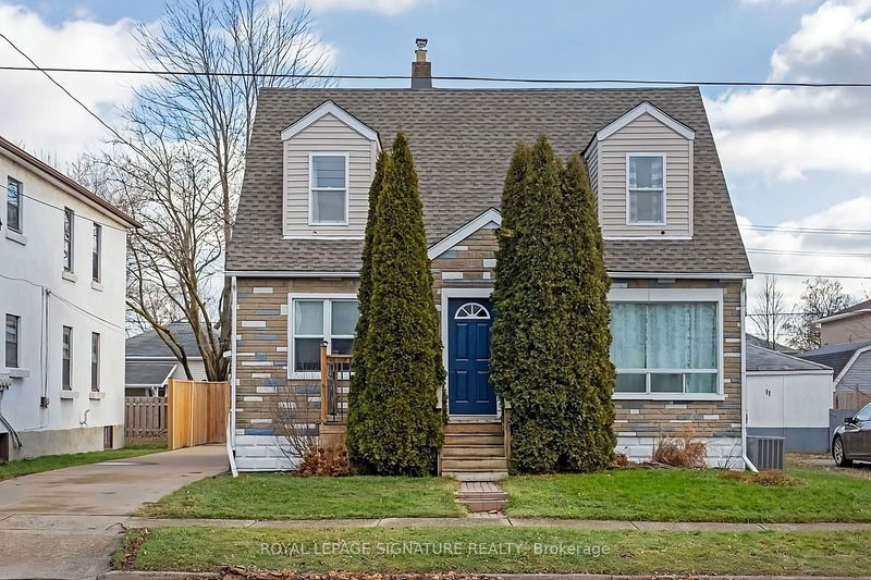 home for lease on 298 Wallace Avenue S