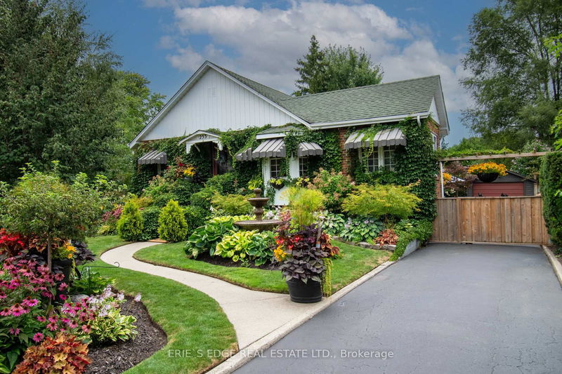 home for sale on 253 John Street S