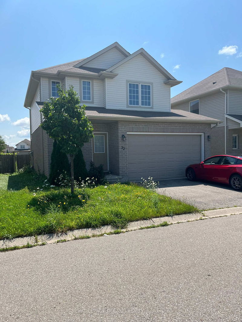 home for lease on 32-960 BITTERBUSH Crescent