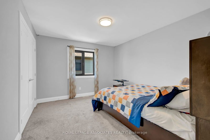 2405 Brayford Cres S London, N6K 0C4 | Image 24