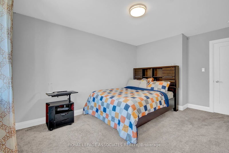 2405 Brayford Cres S London, N6K 0C4 | Image 25