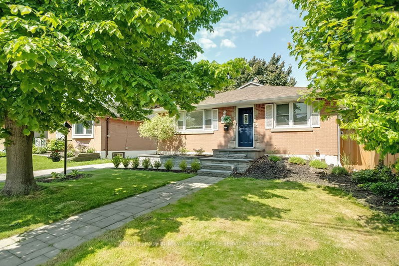 home for lease on Upper-66 East 41st Street