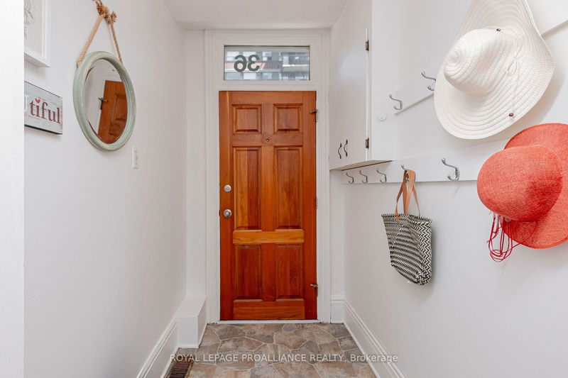 36 Lower Union St  Kingston, K7L 2M9 | Image 4