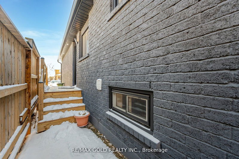 7 Envoy Blvd  Hamilton, L8G 4M1 | Image 32