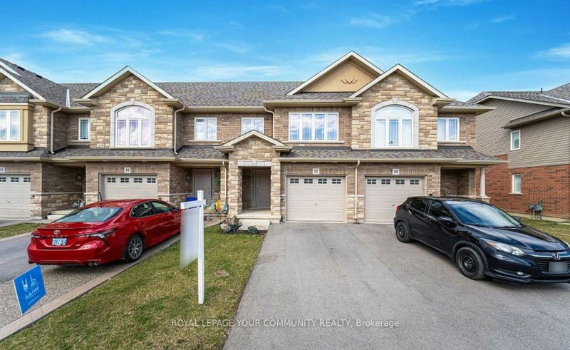 home for lease on 92 Citadella Boulevard