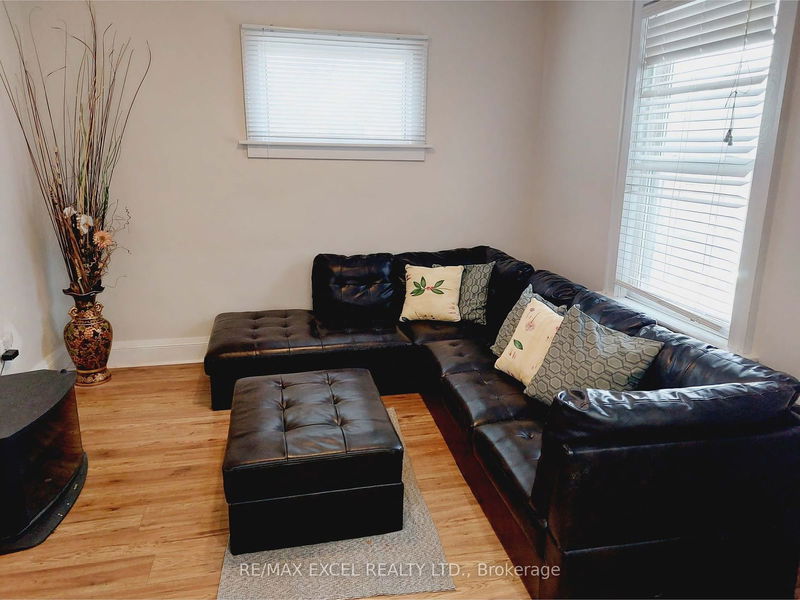 5333 Stamford St  Niagara Falls, L2E 1N4 | Image 2