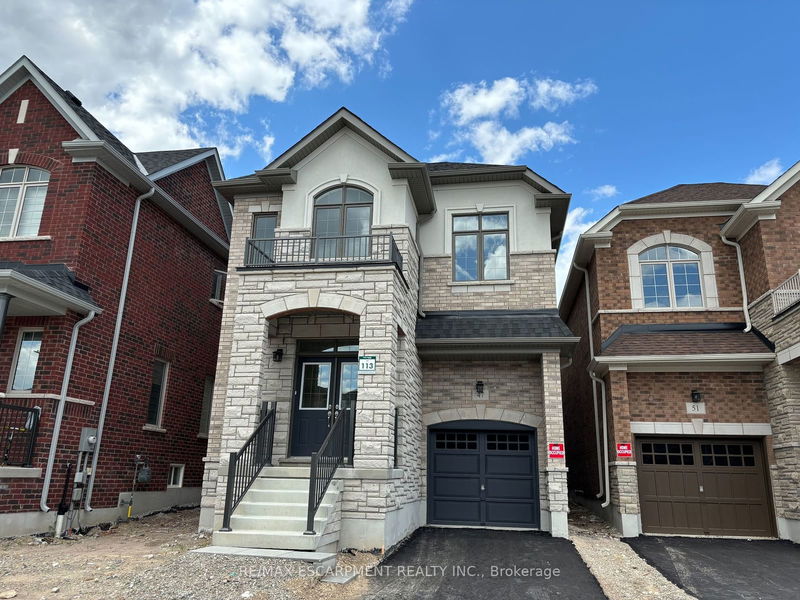 home for lease on 47 Bloomfield Crescent