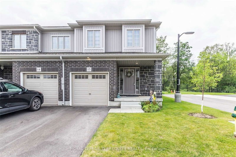 home for lease on 15-135 Hardcastle Drive