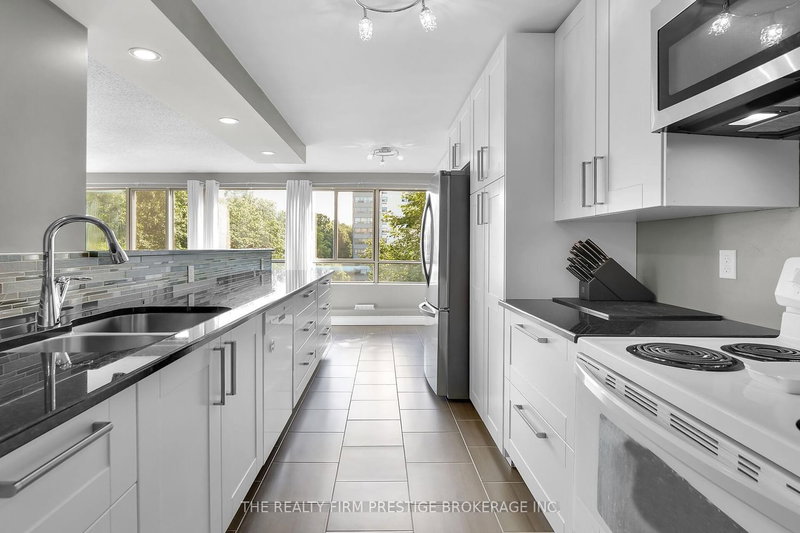 510 - 570 Proudfoot Lane, London North, N6H 4Z1 | Image 3