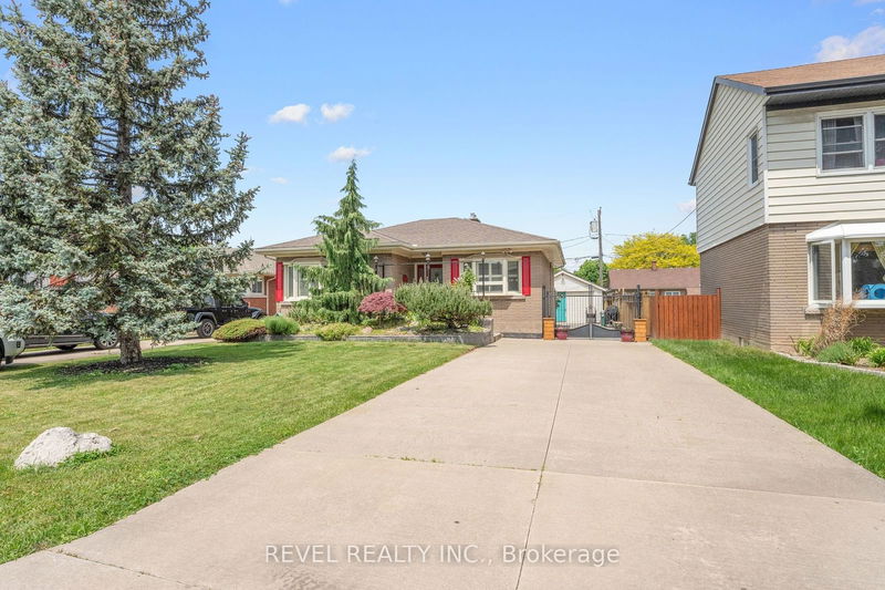 home for sale on 11 Meadowvale Drive