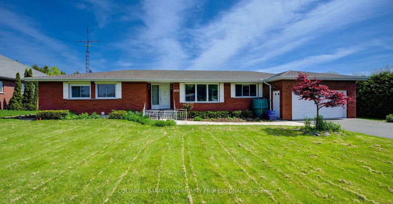 368 Rock Chapel Rd  Hamilton, L9H 5E2 | Image 1