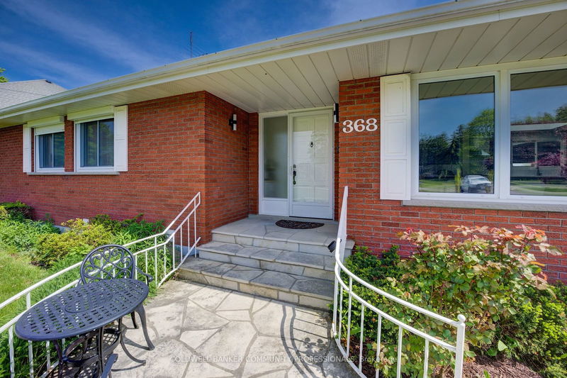 368 Rock Chapel Rd  Hamilton, L9H 5E2 | Image 2