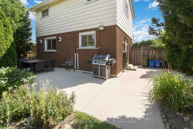 51 Camelot Dr  Hamilton, L8V 2L1 | Image 34