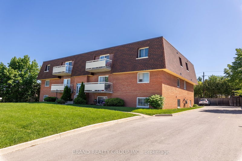 home for sale on 201-925 10th Avenue E