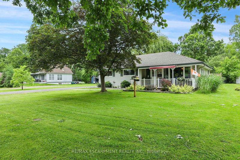 1954 Grayson Ave  Fort Erie, L2A 5M4 | Image 2