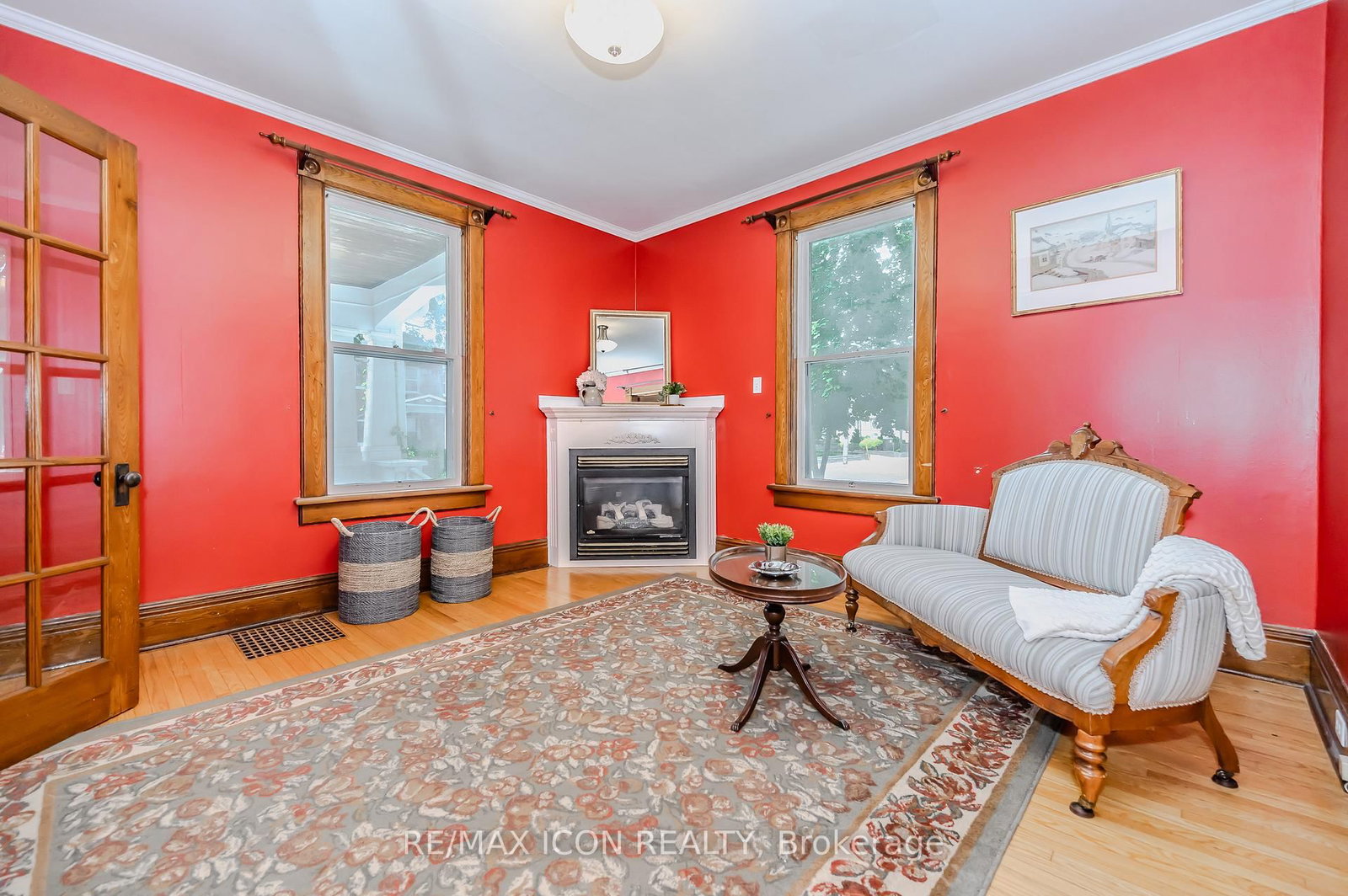 Listing Image 7