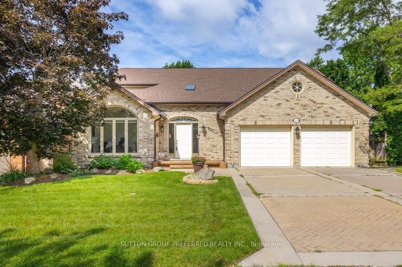 home for sale on 453 Grangeover Avenue