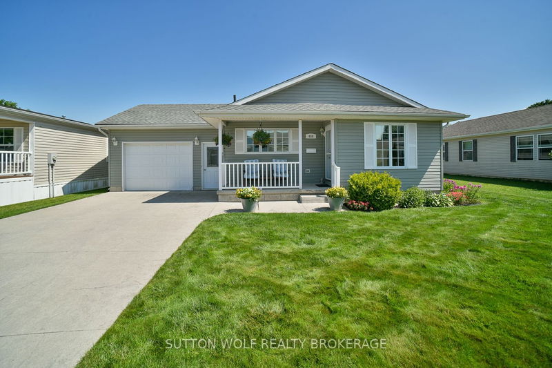 home for sale on 459 Richard Crescent
