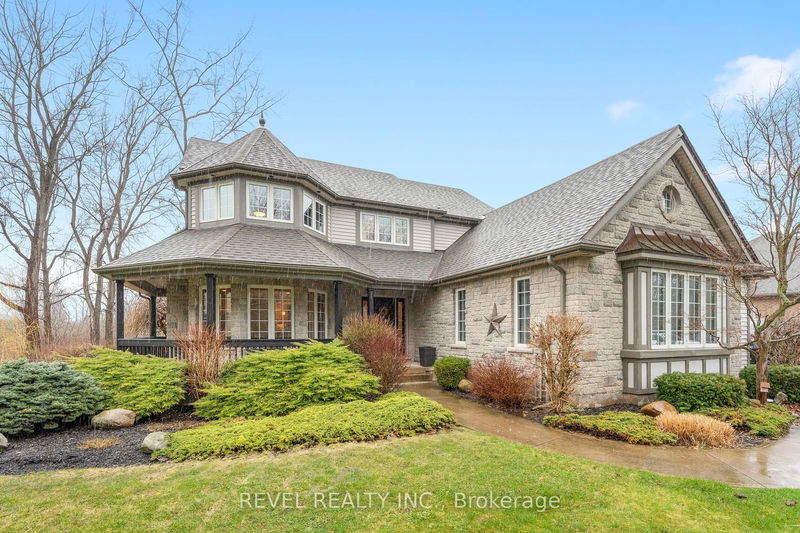 home for sale on 279 Lakeshore Road W