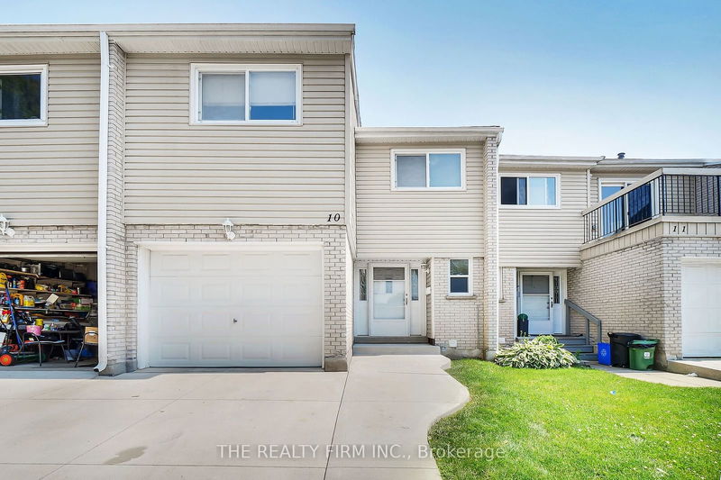 home for sale on 10-711 Osgoode Drive