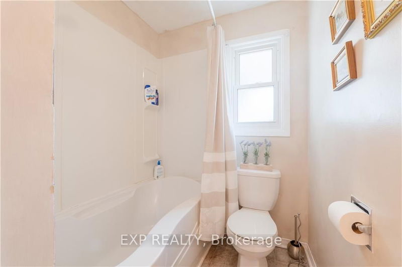 325 Simpson Ave  Welland, L3B 4Y7 | Image 15