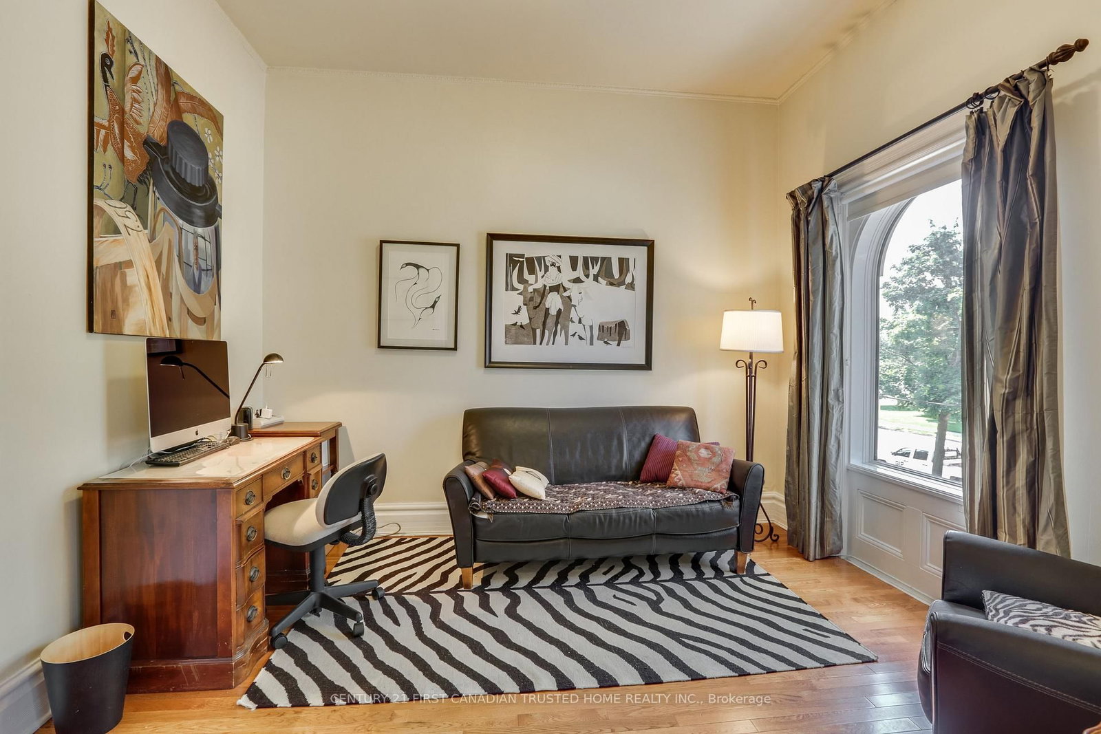 Listing Image 22